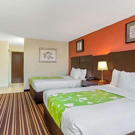 La Quinta By Wyndham Salisbury Hotel Room photo