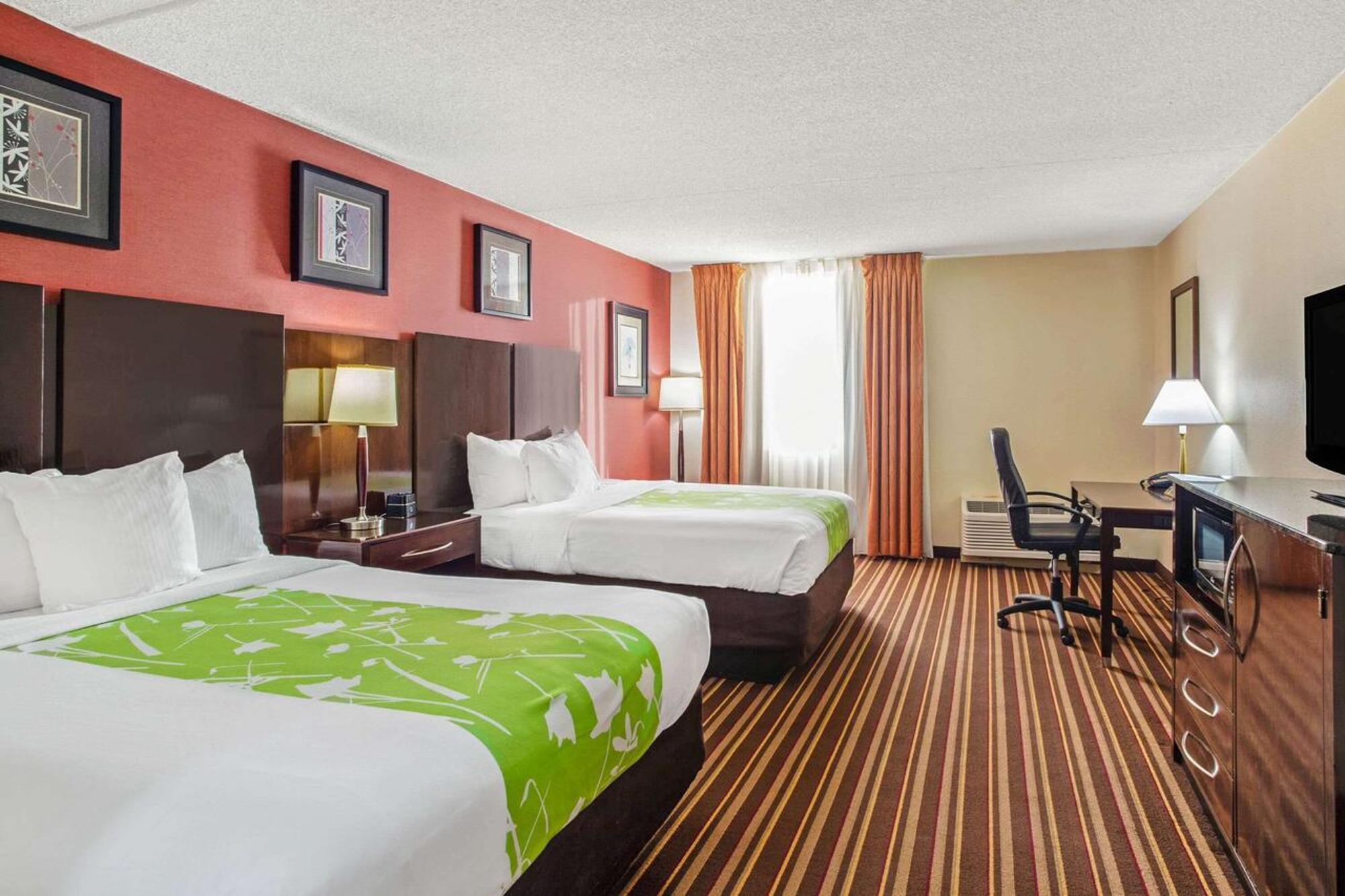 La Quinta By Wyndham Salisbury Hotel Room photo