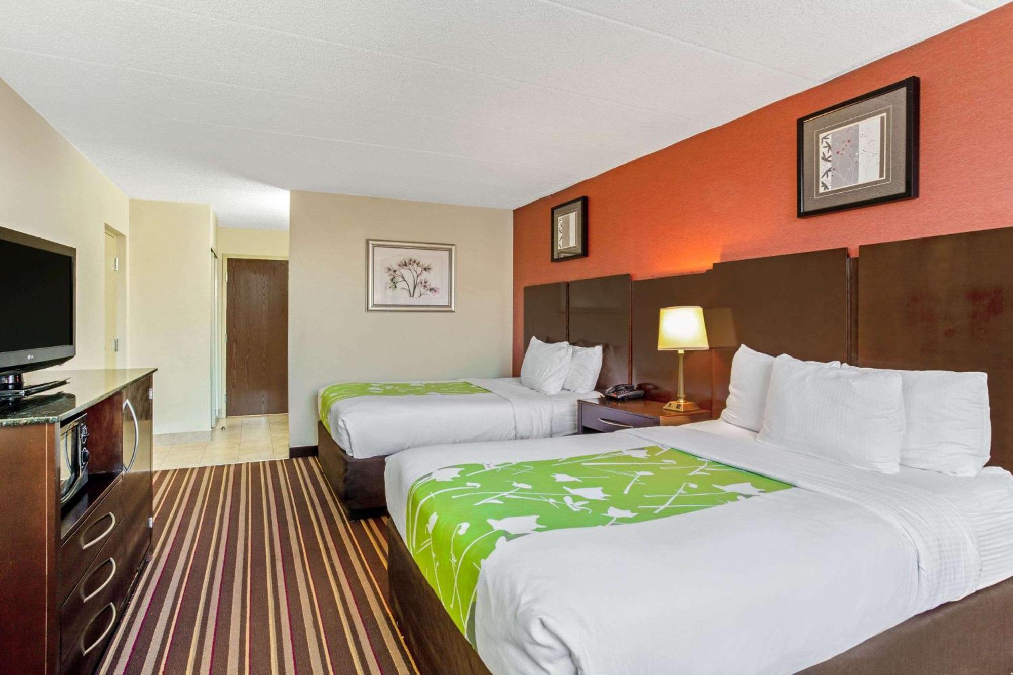 La Quinta By Wyndham Salisbury Hotel Room photo